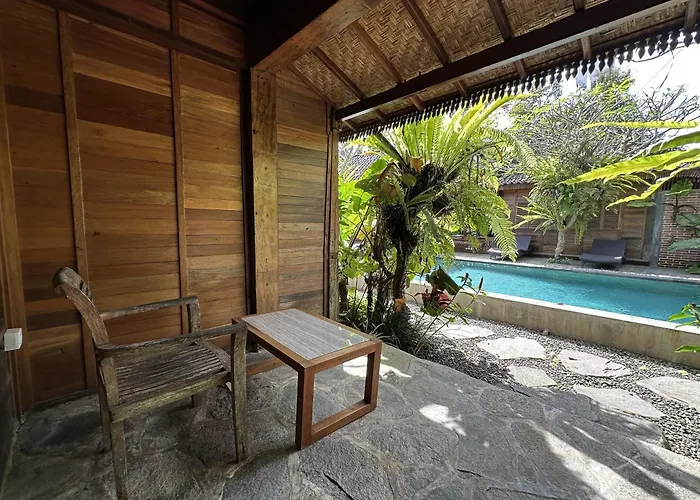 Mahayana Ubud テガララン